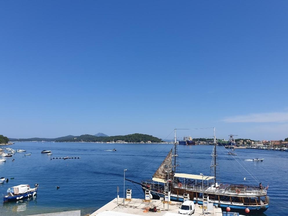Apartments Priko 63 Mali Losinj Exterior photo