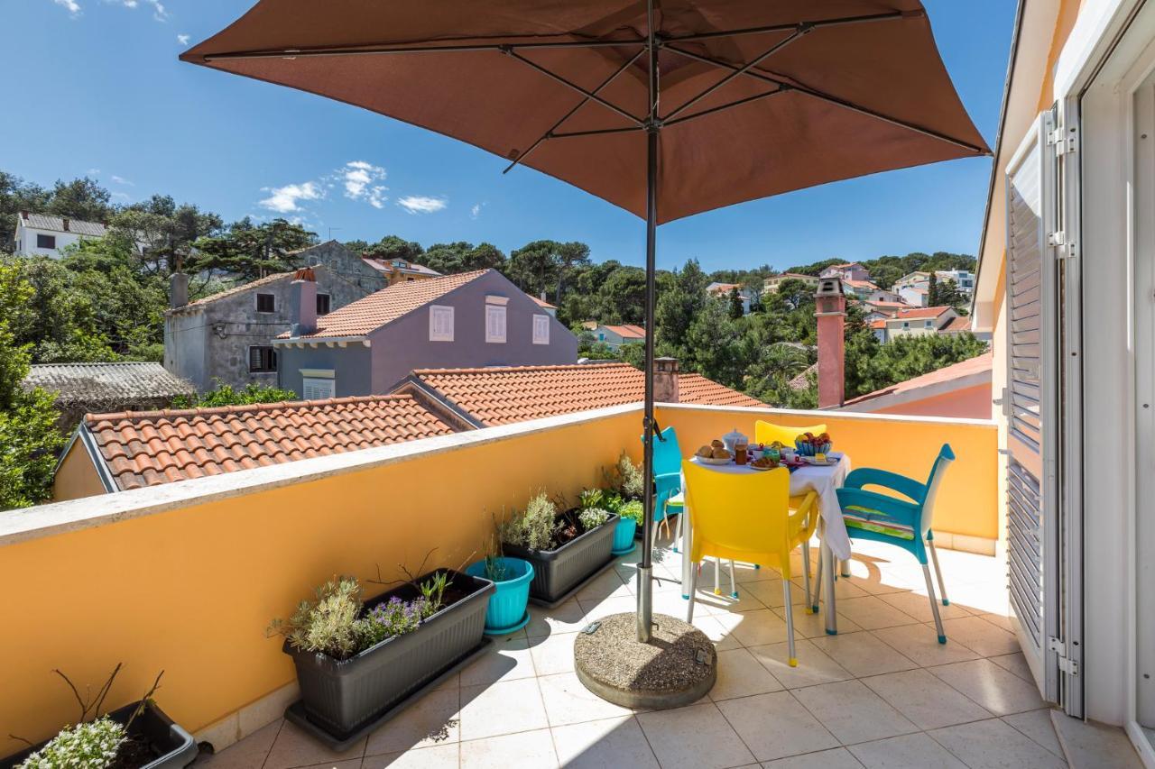 Apartments Priko 63 Mali Losinj Exterior photo